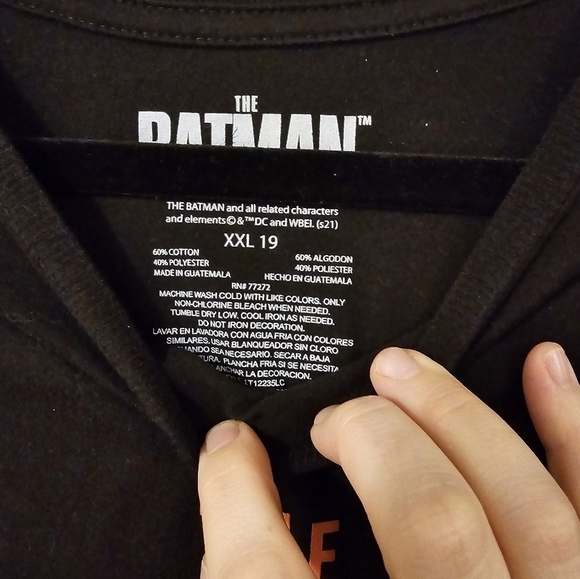 Ladies XXL "The Batman" movie tee FITS LIKE XL - Picture 3 of 3